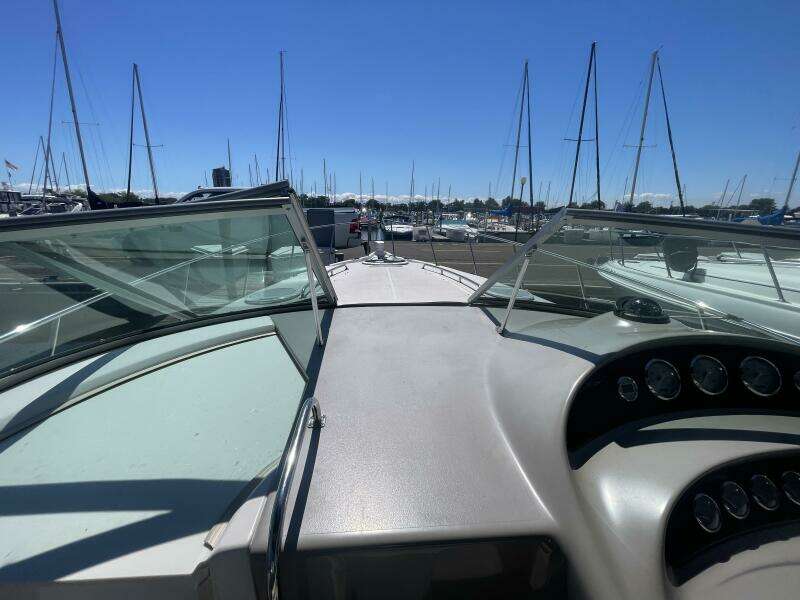 2005 Monterey 322 Cruiser