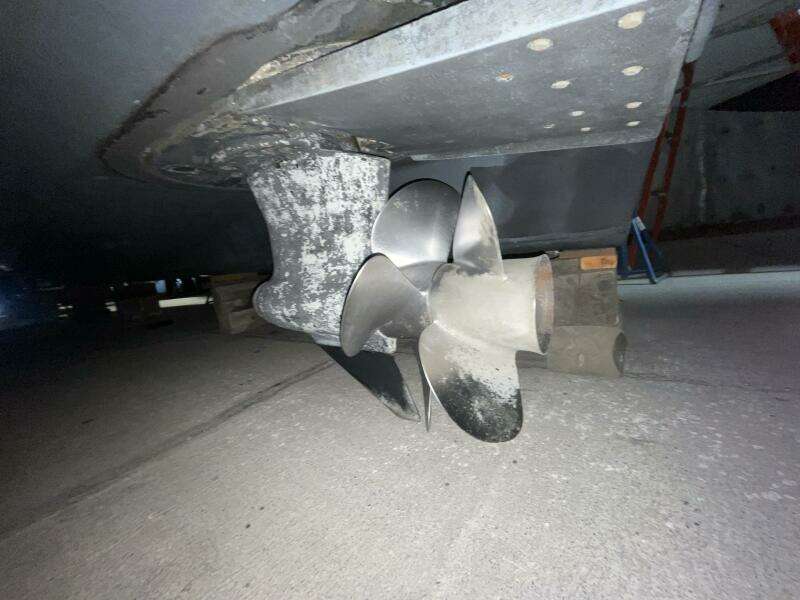 2010 Sea Ray 450 Sundancer