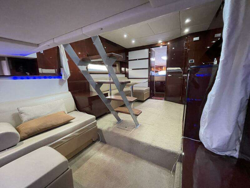 2010 Sea Ray 450 Sundancer