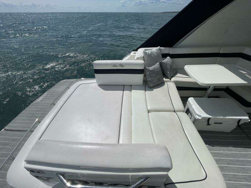 2010 Sea Ray 450 Sundancer