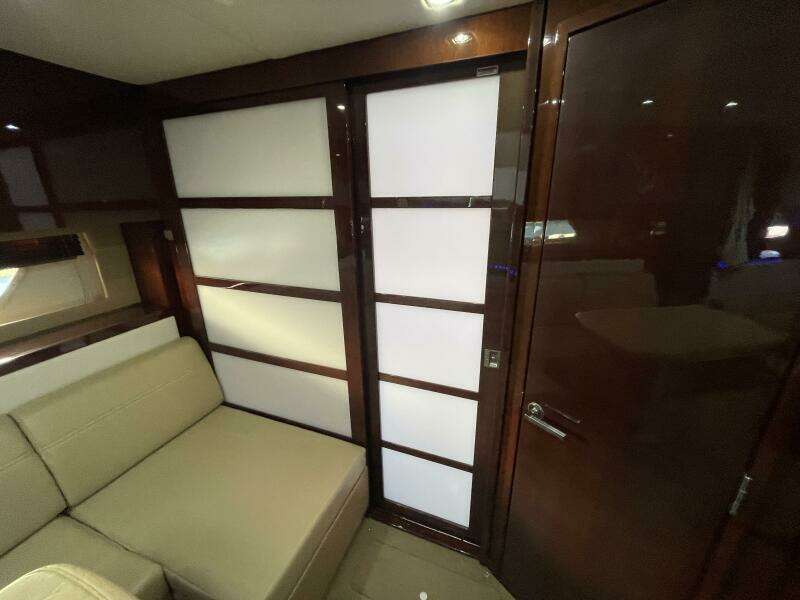 2010 Sea Ray 450 Sundancer