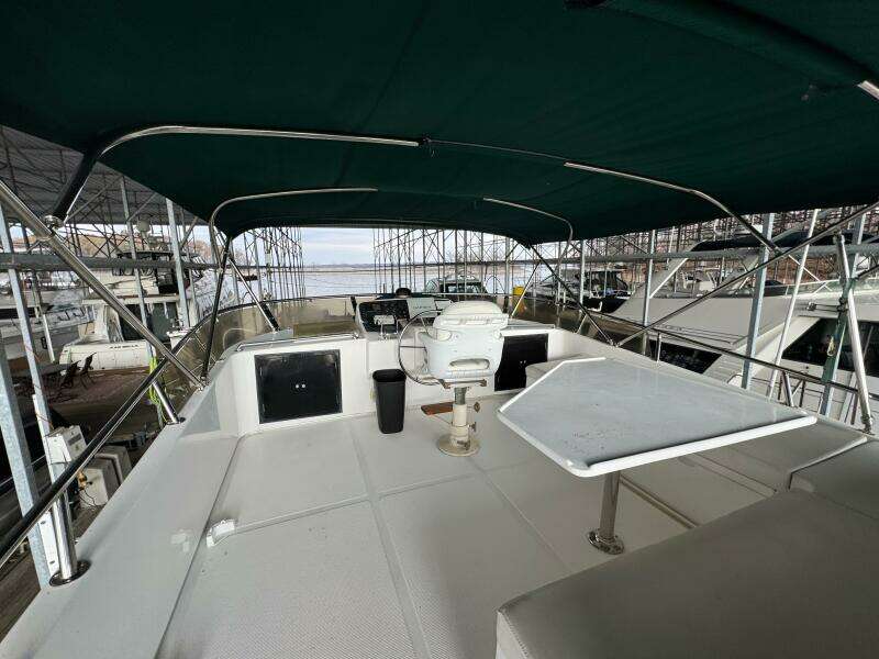 17 1991 Ocean Alexander 456 Knot Yet Flybridge 2