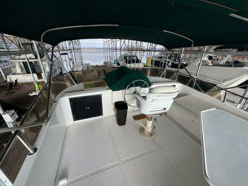 17 1991 Ocean Alexander 456 Knot Yet   Flybridge 2