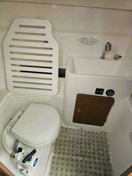 2023 Jeanneau NC795 S2