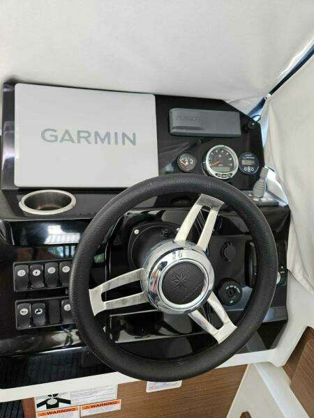 2023 Jeanneau NC795 S2