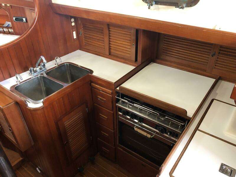 1987 Tayana Mariner 36