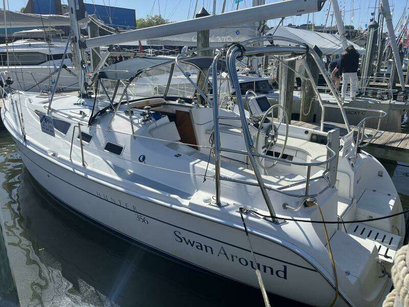 2003 Hunter 356