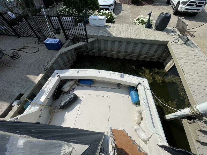 1989 Silverton 37 Convertible