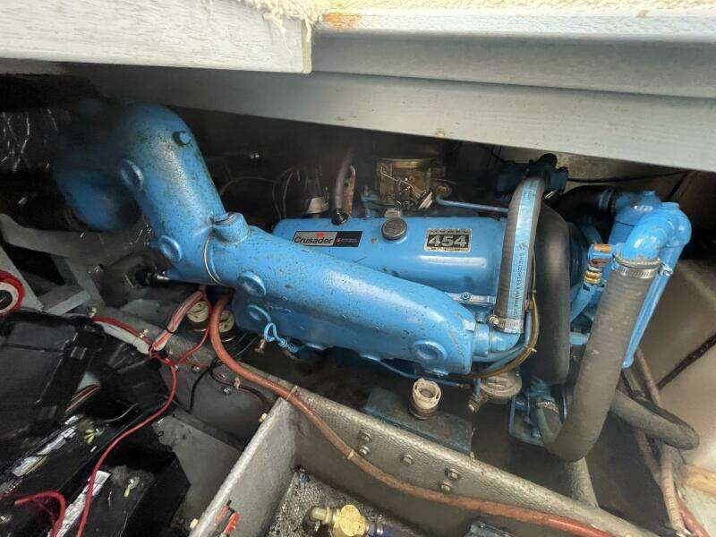 1989 Silverton 37 Convertible