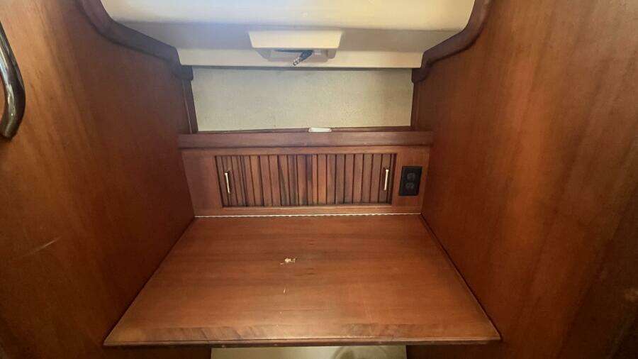 2008 Island Packet PY Trawler / Motorsailer