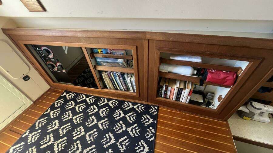 2008 Island Packet PY Trawler / Motorsailer