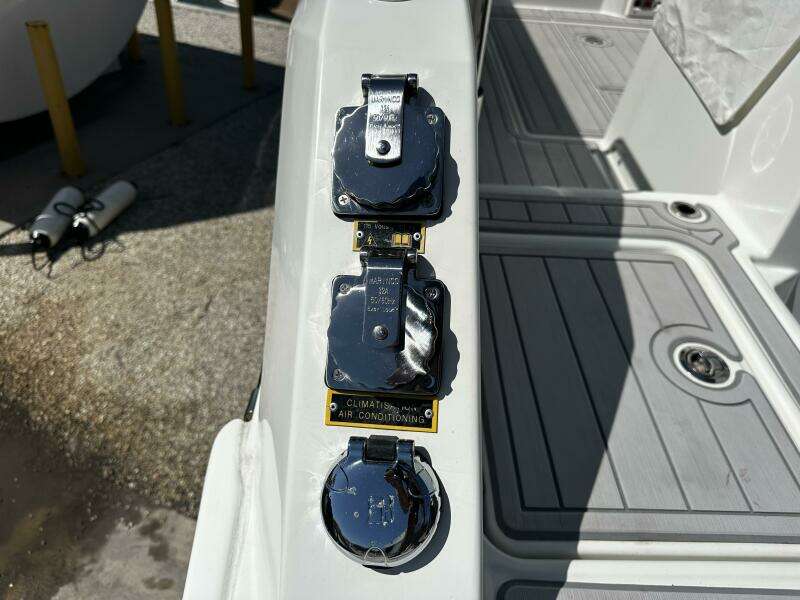 2024 Jeanneau 9.0 Leader