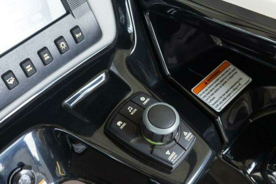 2016 Yamaha Boats 242 Limited E-Series