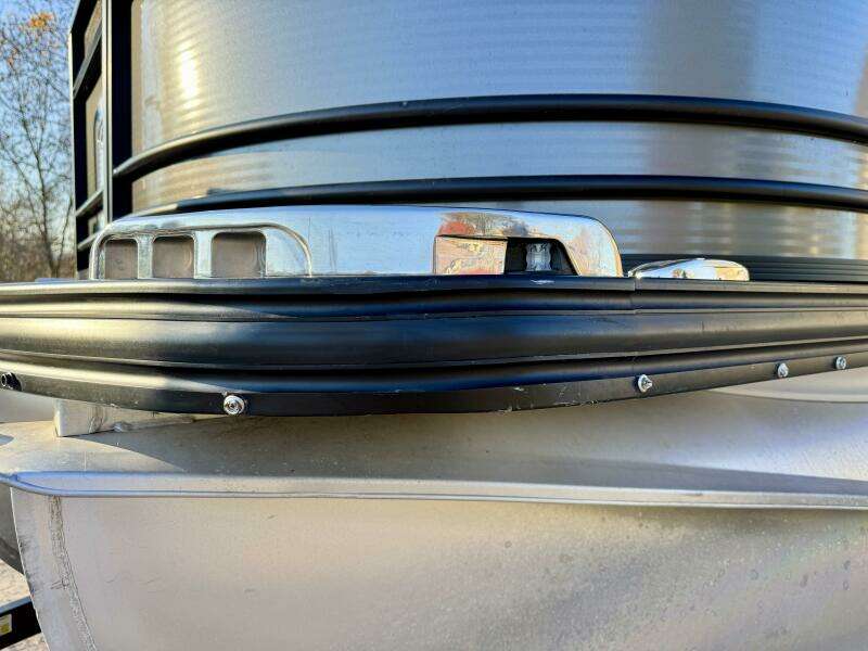 2016 Harris Grand Mariner 250 SLEC Tritoon