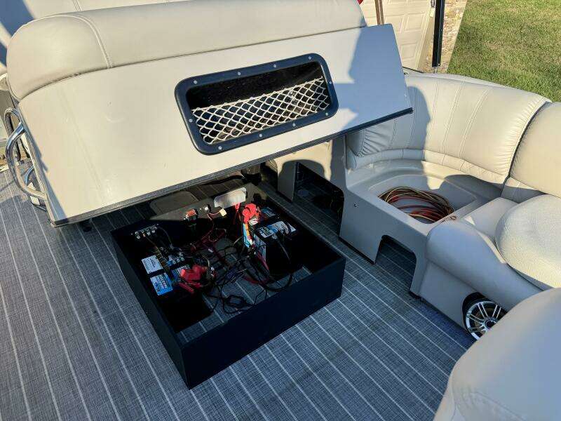 2016 Harris Grand Mariner 250 SLEC Tritoon