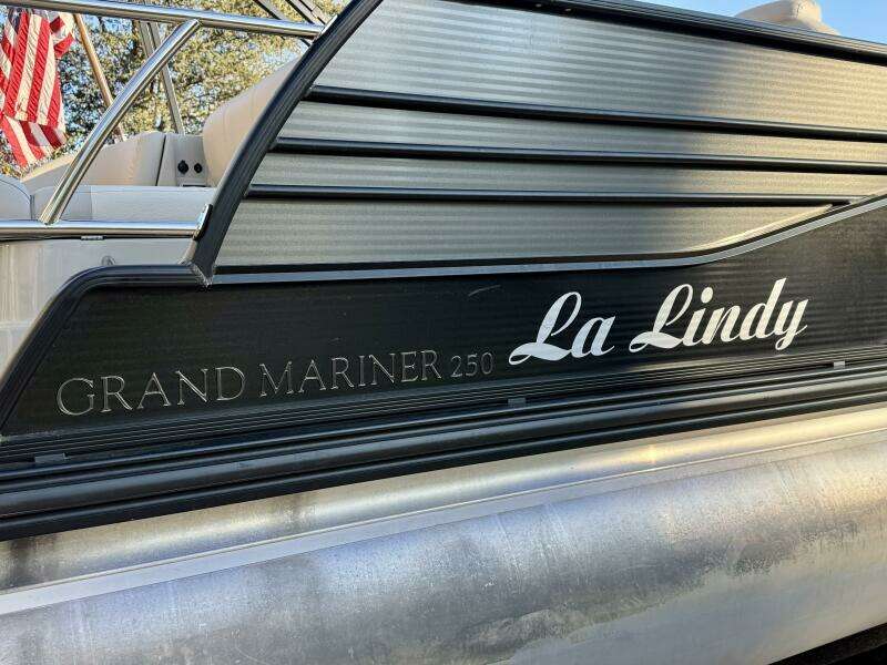 2016 Harris Grand Mariner 250 SLEC Tritoon