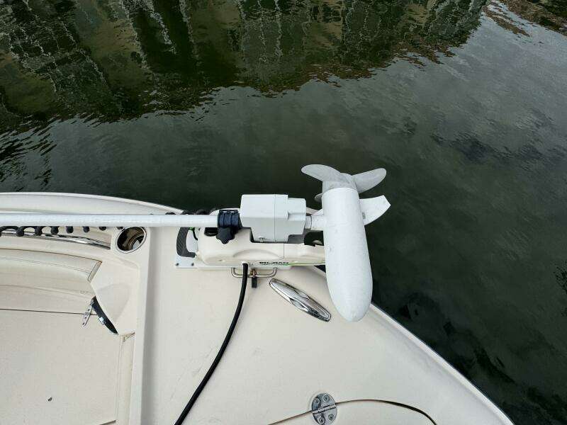 2021 Grady-White Freedom 285