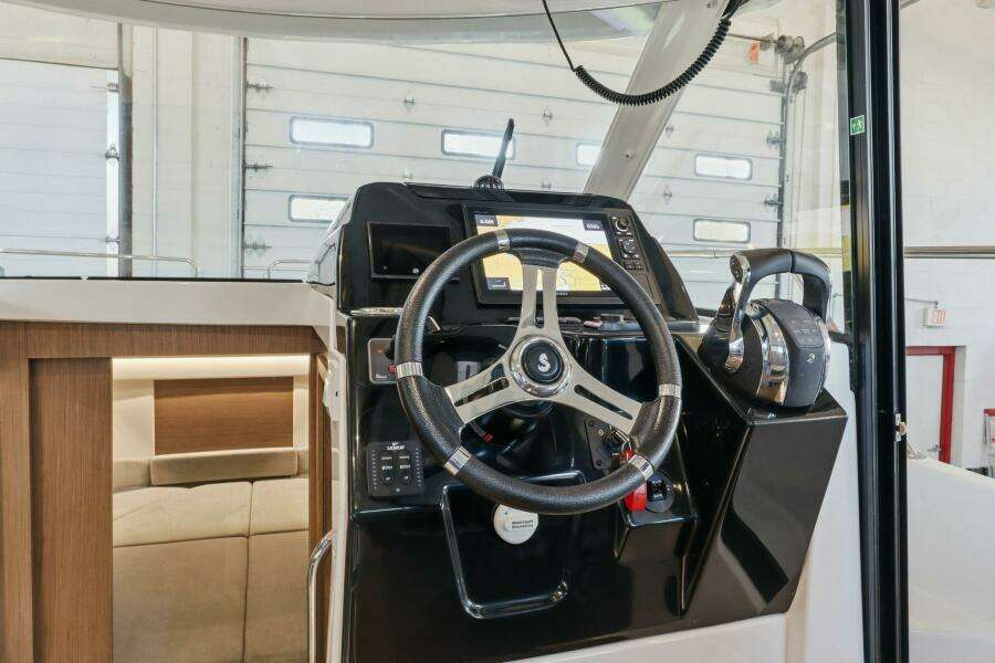 2022 Beneteau Antares 9