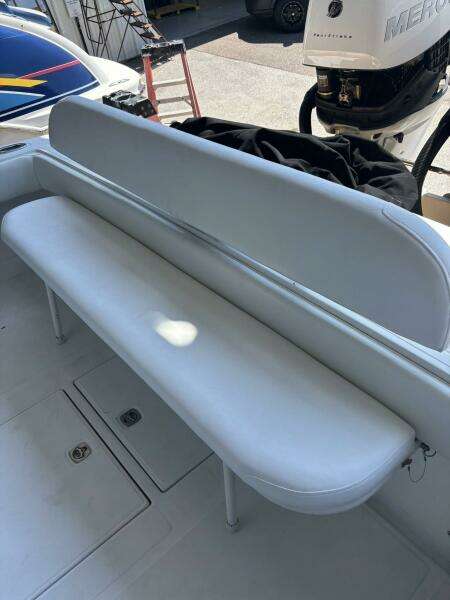 2006 Jupiter 31 CC Forward Seating