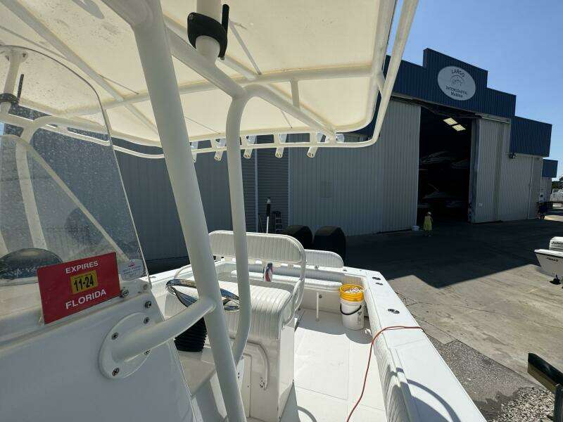 2006 Jupiter 31 CC Forward Seating