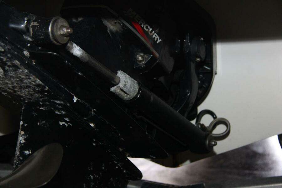 2006 Chaparral 256 SSi