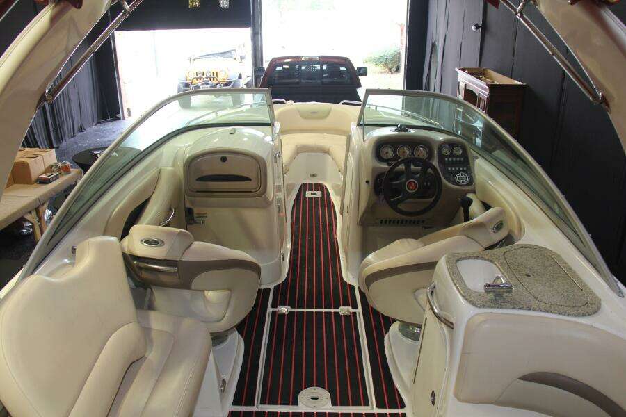 2006 Chaparral 256 SSi