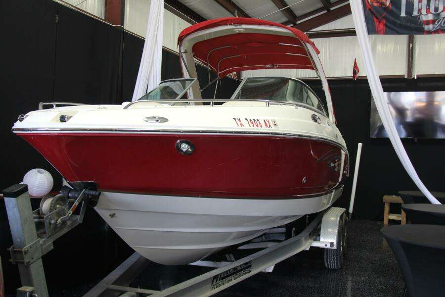 2006 Chaparral 256 SSi