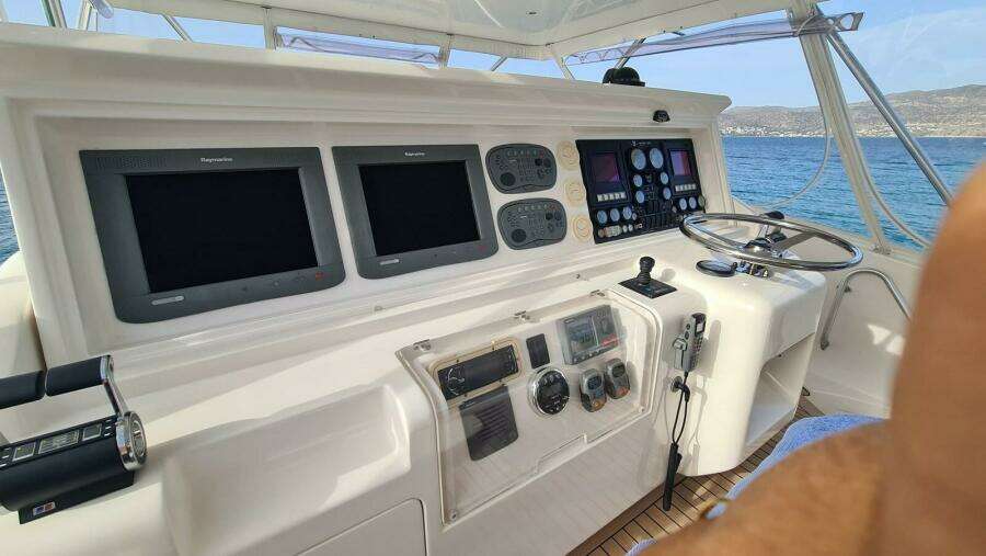 2006 Bertram Sport Fish