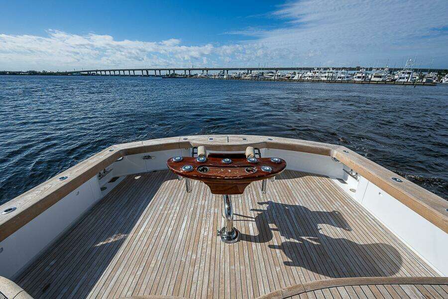 2017 F&S Cusotm Express Sportfish