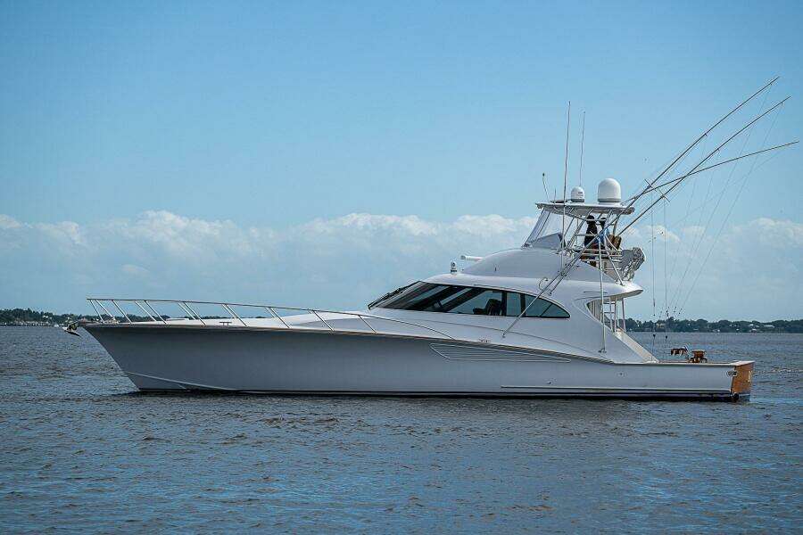 2017 F&S Cusotm Express Sportfish