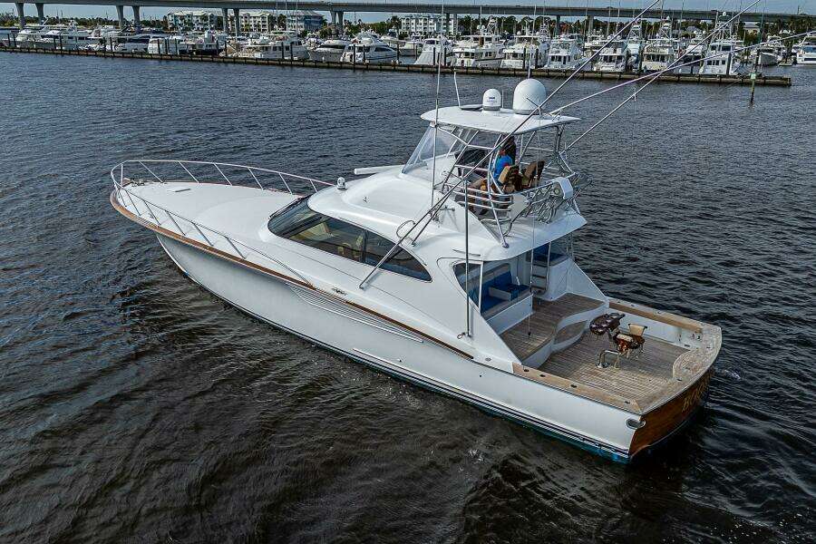 2017 F&S Cusotm Express Sportfish