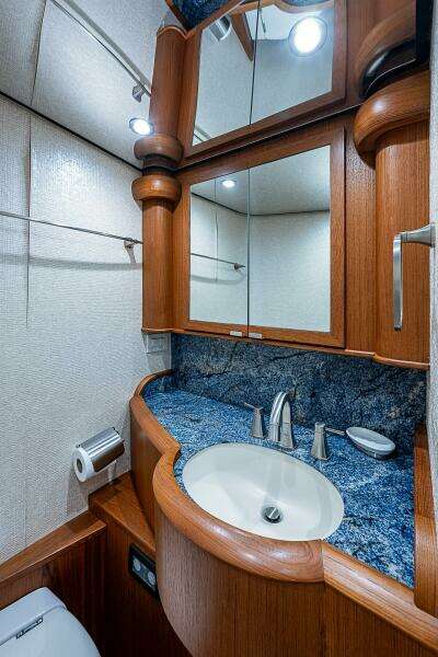 2017 F&S Cusotm Express Sportfish