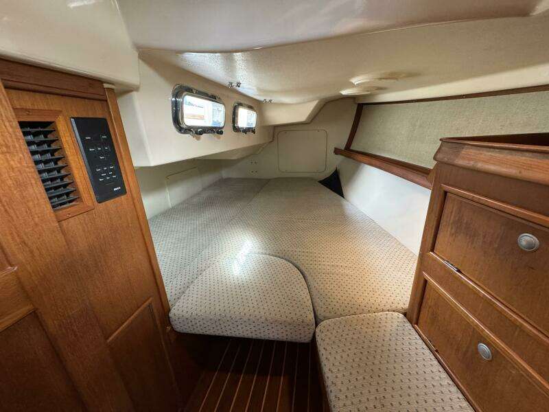 1999 Island Packet 45