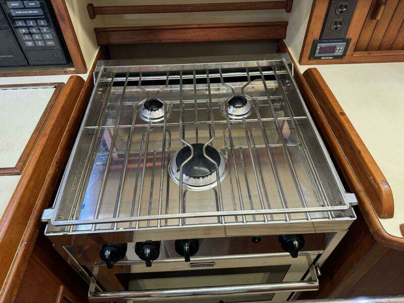 1999 Island Packet 45