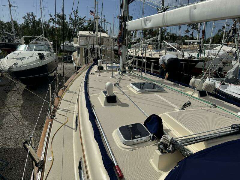 1999 Island Packet 45