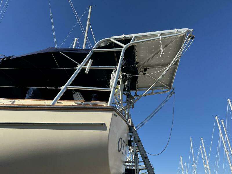 1999 Island Packet 45