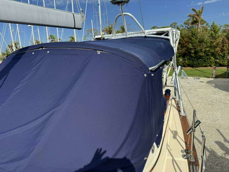 1999 Island Packet 45