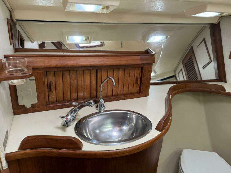 1999 Island Packet 45