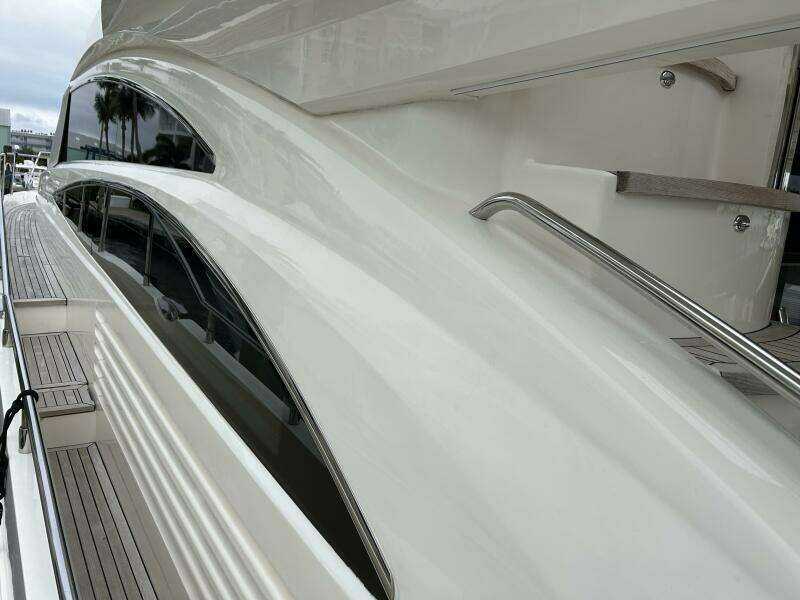 2008 Princess 67 Flybridge