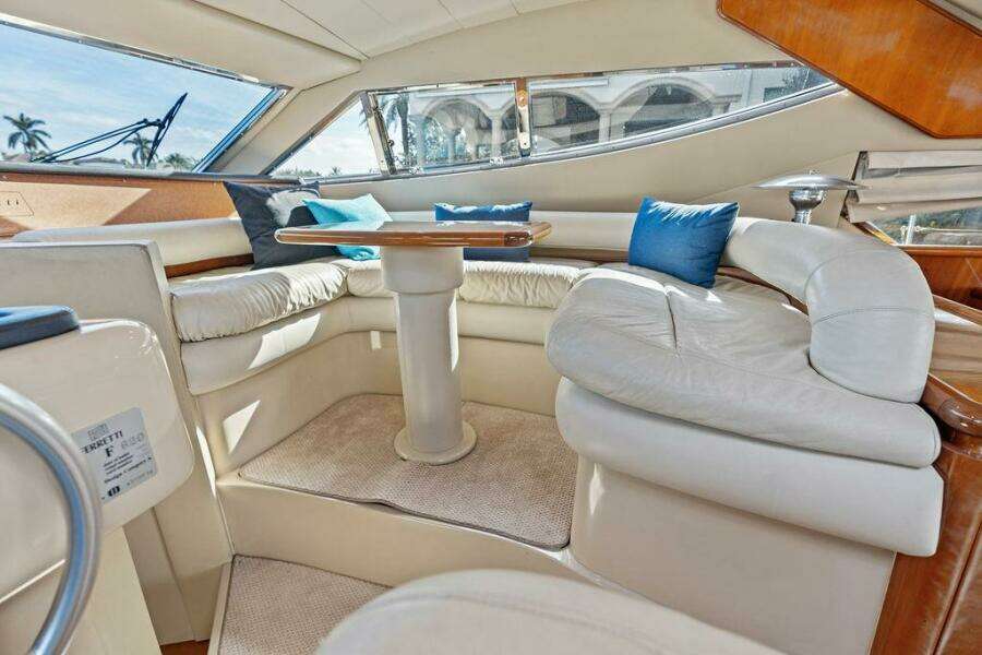2003 Ferretti Yachts 62