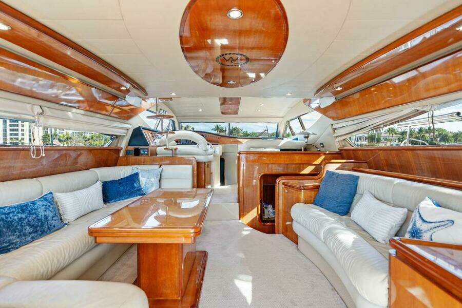 2003 Ferretti Yachts 62