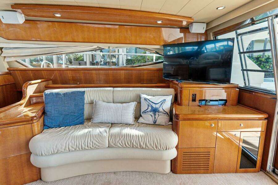 2003 Ferretti Yachts 62