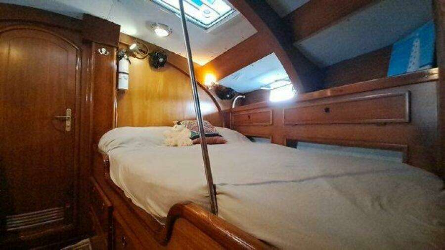 M_Forward Cabin Pullman Berth