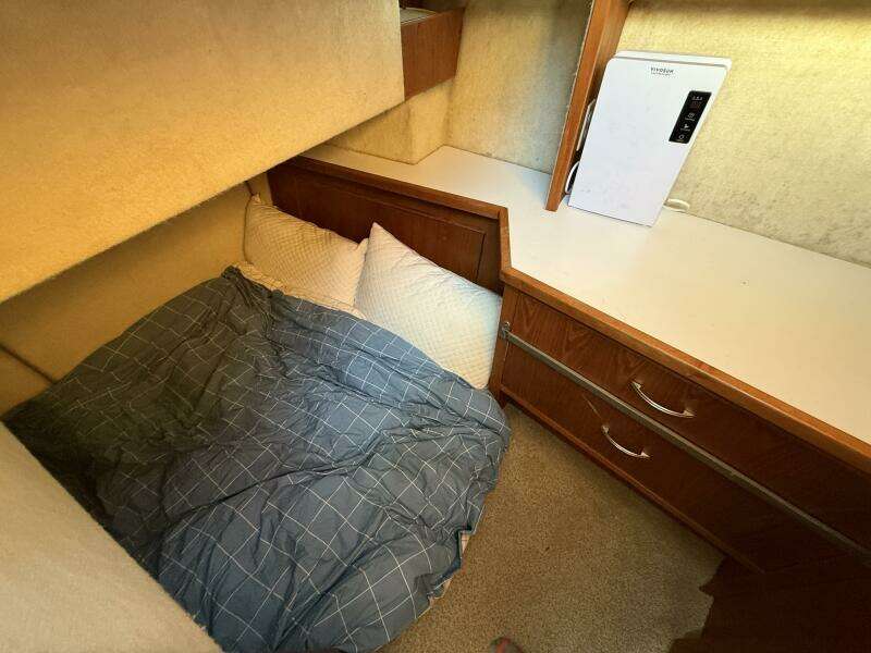 1998 Bayliner 4087