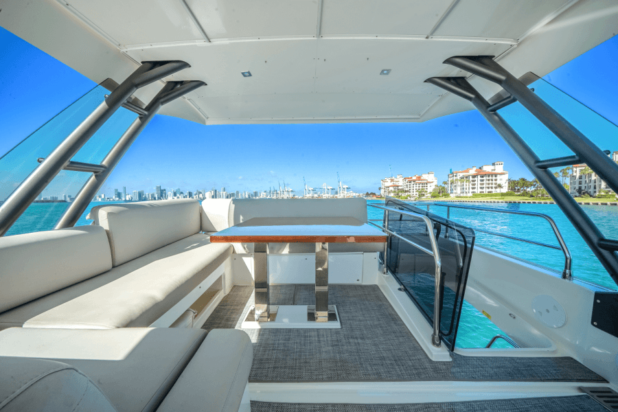 2020 Prestige 520 FLYBRIDGE