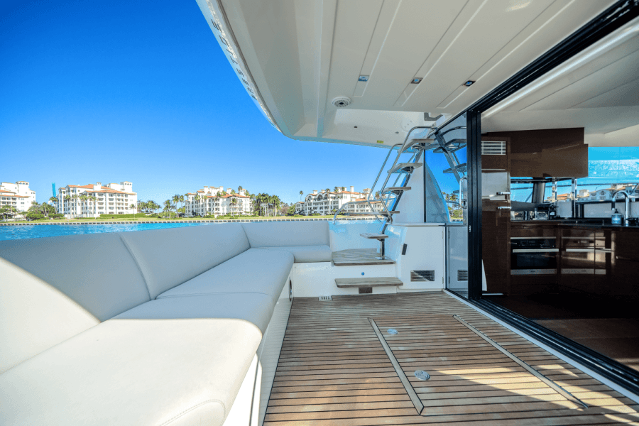 2020 Prestige 520 FLYBRIDGE