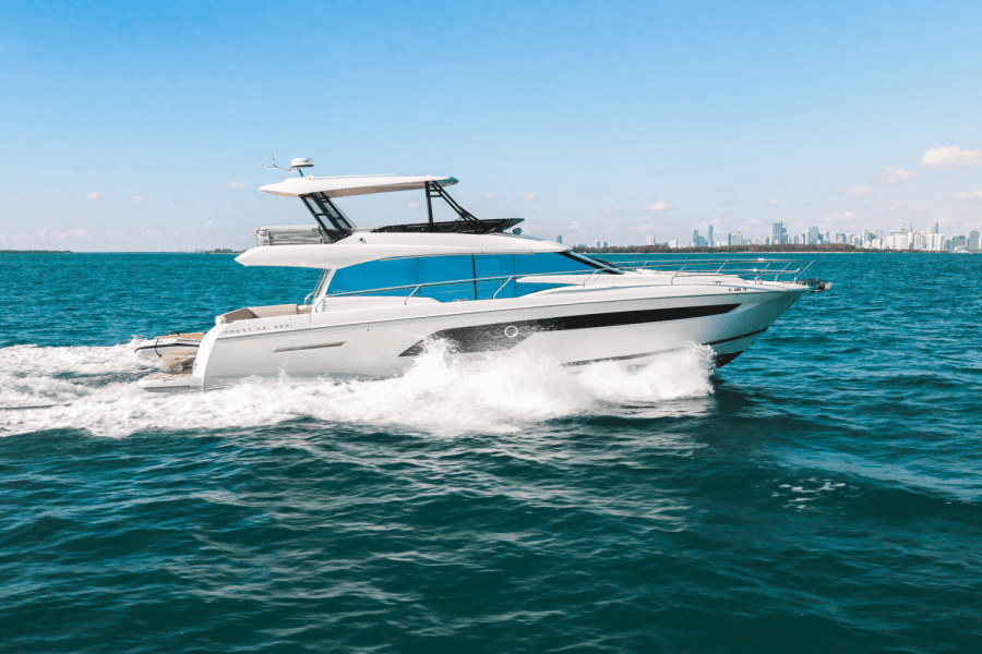 2020 Prestige 520 FLYBRIDGE