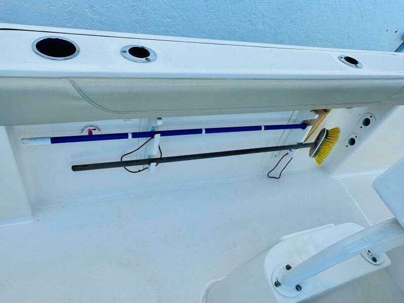 2016 Pursuit C 238 Center Console