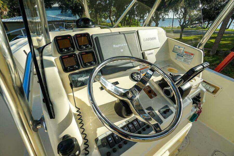 2007 Pursuit C280