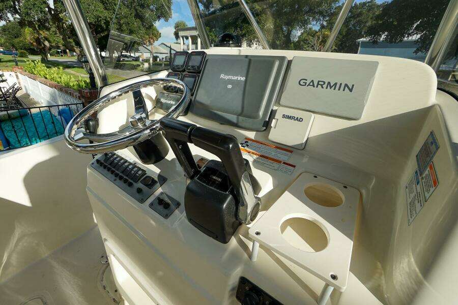 2007 Pursuit C280